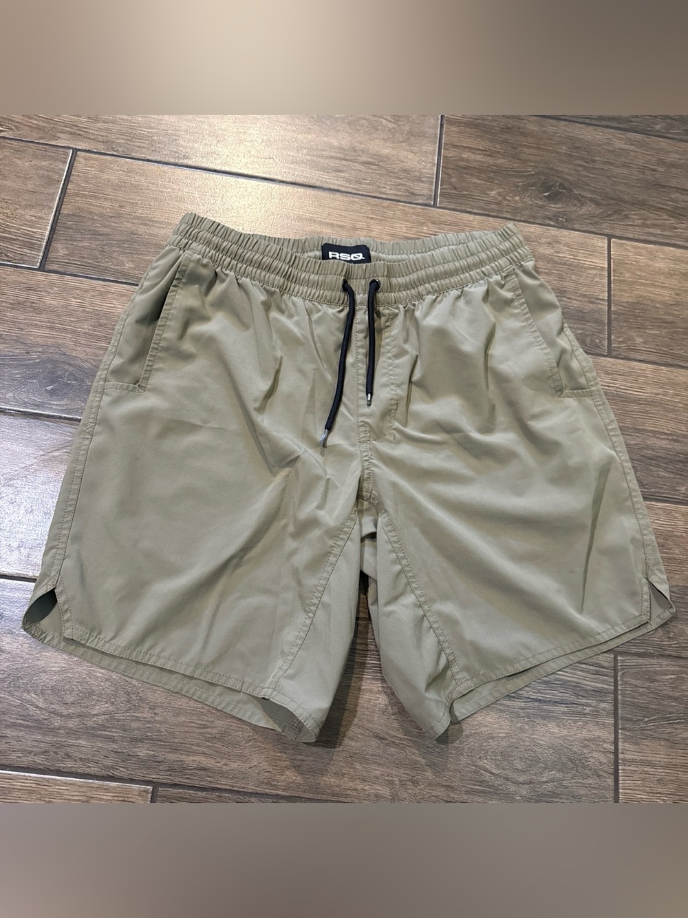 RSQ Men's Active Shorts Khaki Solid Size "M" Polyester Casual Athletic